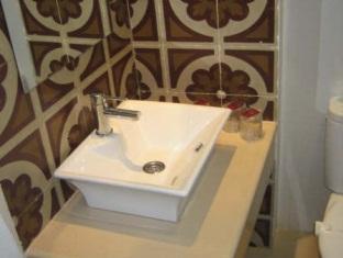 Hostal Plaza Ruiz Сеута Экстерьер фото